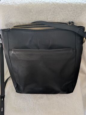 LODIS.  Classic Black Leather Crossbody Bag with Front Pocket